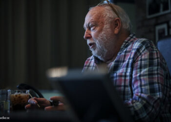 Andy Vajnára vasárnap reggel a villa gondnoka talált rá