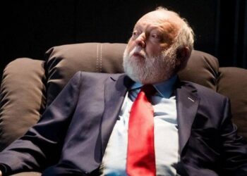 Kiderült – Ő fogja búcsúztatni majd Andy Vajnát