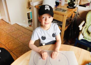 17 kiskölyök, aki ártatlansága miatt teljesen félreértette a világot