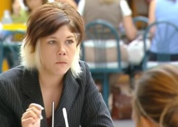 Leült megenni az ebédjét, aztán észrevette, hogy valami igazán nincs rendben