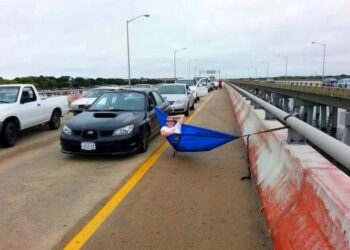 14 alternatív szórakozási lehetőség, amellyel elüthetjük az időt, miközben a dugóban szobrozunk