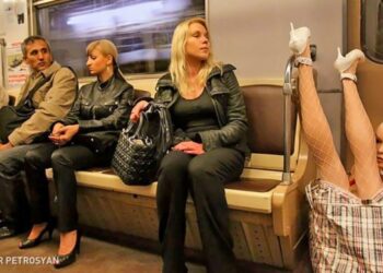 A tömegközlekedés agyig van meglepetésekkel: Itt vannak a legfurcsább utasok