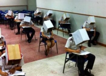 18 tanár, akinek rendkívül sajátosak az elképzelései az oktatás fogalmáról