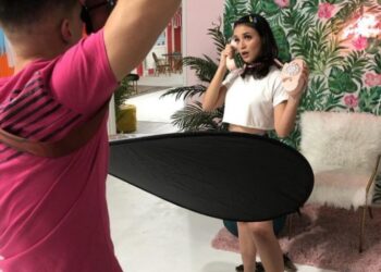 Egy amerikai fotós bemutatja munkájának színfalak mögötti részét, hogy bebizonyítsa, mindannyian tudunk remekművet készíteni