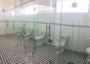 20 furcsa mellékhelyiség, amelyet olyan emberek terveztek, akiknek valószínűleg soha nem kell használniuk őket