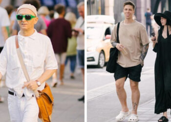 Egy fotós a város utcáin sétáló emberekről készít fotót, akik felkeltik a figyelmét, és akik után megfordulnak a járókelők