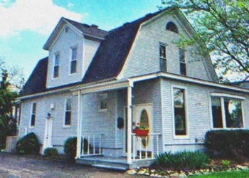 Az idős hölgy kizárja egyetlen lányát a végrendeletből, miután hozzáment egy szegény emberhez