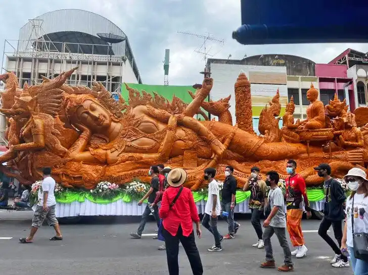 Bangkok, életmód, érdekességek, étkezés, fesztiválok, Kultúra, látnivalók, látványosságok, műanyag szennyezés, szokások, szórakozás, Thaiföld, turizmus, ünnepek, utazás, vásárlás