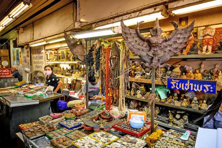 Bangkok, életmód, érdekességek, étkezés, fesztiválok, Kultúra, látnivalók, látványosságok, műanyag szennyezés, szokások, szórakozás, Thaiföld, turizmus, ünnepek, utazás, vásárlás