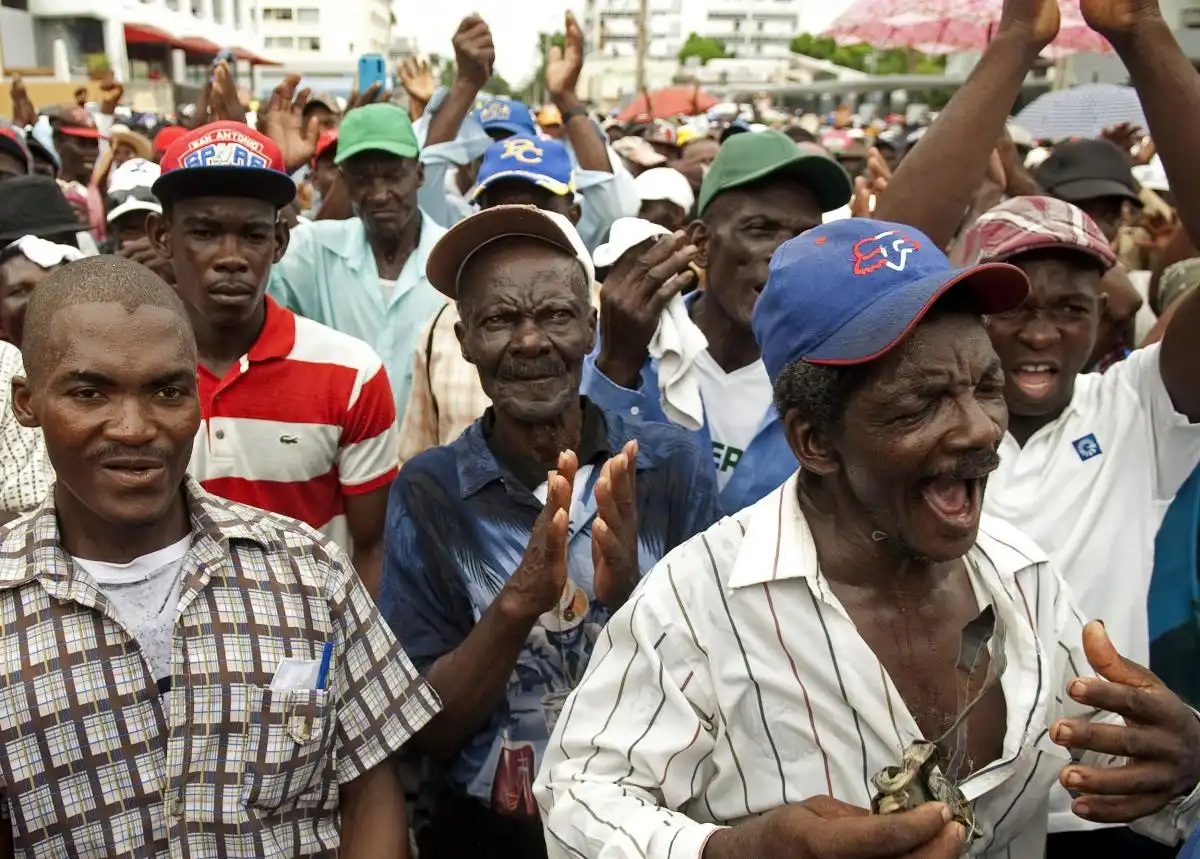 Dominikai Köztársaság, Gazdaság, gyarmatosítás, Haiti, mentalitás, összehasonlítás, szegénység, történelem, turizmus, utazás