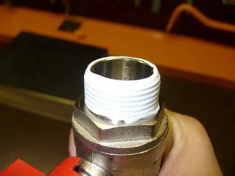 munka, otthon, vízvezeték