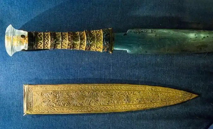 alternatív történelem, egyiptom, egyiptomi piramisok, Gíza, Kheopsz piramis, megmagyarázhatatlan jelenségek, ókori Egyiptom, Ősi technológia, Paleoasztronautika, Piramisok rejtélye, Szfinx, Tutanhamon tőre