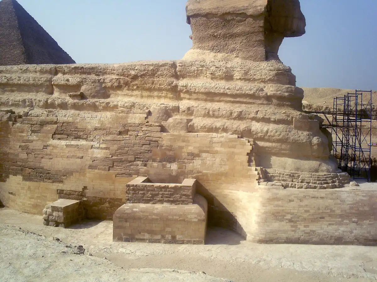 alternatív történelem, egyiptom, egyiptomi piramisok, Gíza, Kheopsz piramis, megmagyarázhatatlan jelenségek, ókori Egyiptom, Ősi technológia, Paleoasztronautika, Piramisok rejtélye, Szfinx, Tutanhamon tőre