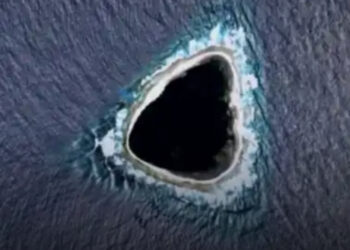 A tudósok felfedték a „fekete lyuk” titkát a Csendes-óceánon