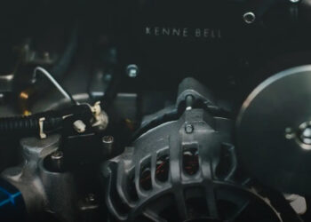 Miért érdemes néha a piros zónáig pörgetni a motort? Elmagyarázom