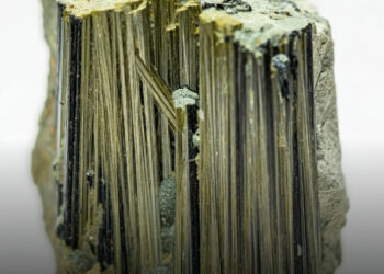 Halálos szépség: hogyan lett a „csodaanyagból” milliók tragédiája