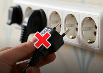5+ eszköz a lakásban, amit soha nem szabad kihúzni a konnektorból