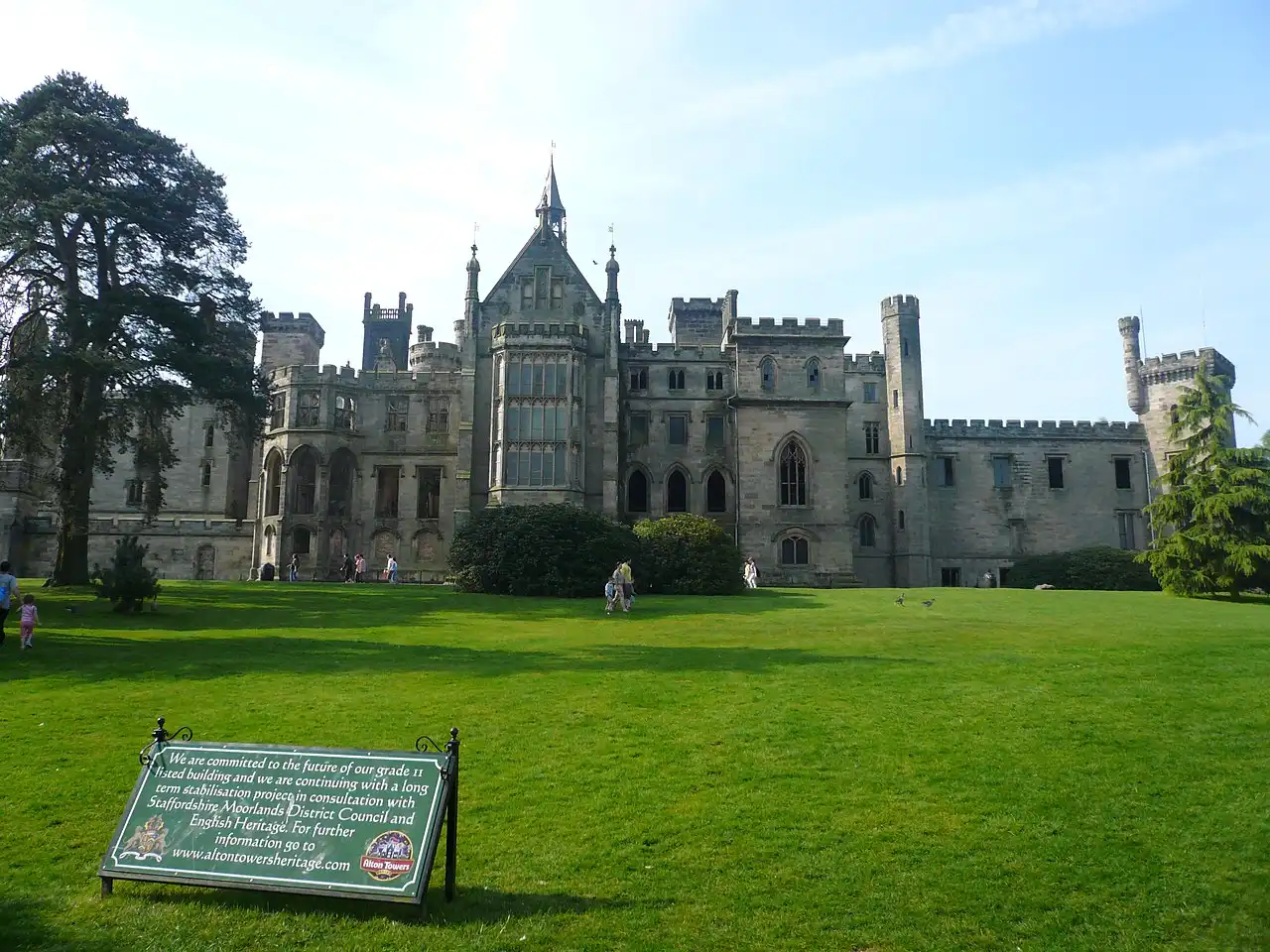 Alton Towers, Budapesti termálfürdők, csalódást okozó helyek, európai utazás, Siam Park, Time Out Market Lisboa, Trevi-kút, turisztikai látványosságok, utazási célpontok, utazási vélemények