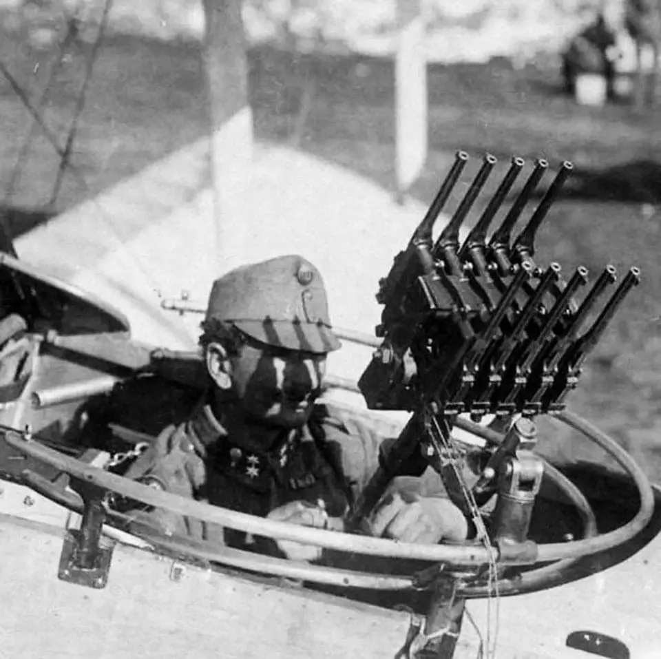 érdekességek, fegyverek, harckocsik, léghajók, régi technológia, technológia, történelem, történelmi érdekességek