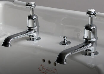 Miért használnak Angliában két külön csapot: egyet a hideg, egyet a melegvízhez?