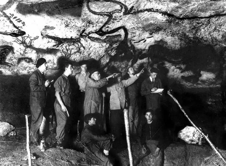 barlangfestmény, felfedezés, Franciaország, galéria, Henri Breuil, Lascaux-barlang, őskori művészet, paleolitikum, régészet, sziklarajz, UNESCO Világörökség