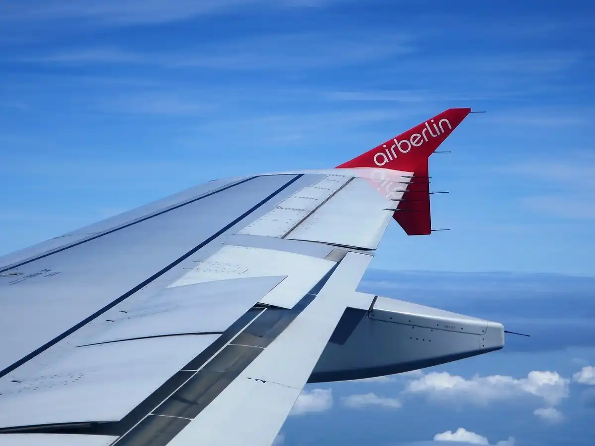 Aerodinamika, biztonság, innováció, légiközlekedés, repülés, repülőgép, Szárny, szerkezet, technológia, tervezés
