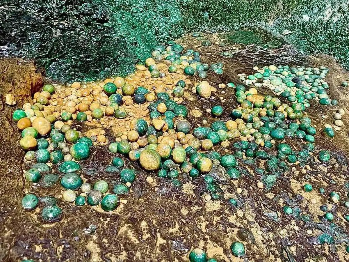 Barhout-kút, barlangkutatás, expedíció, geológia, Jemen, karszt, legenda, Pokol Kútja, természeti csoda, víznyelő