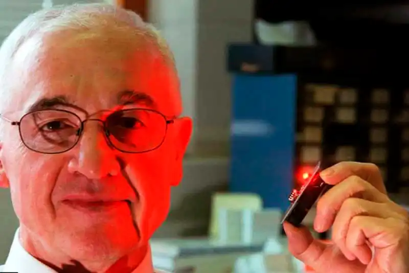 energia, érdekességek, feltalálók, fénycső, fizika, izzólámpa, LED, technológia, történelem, világítás