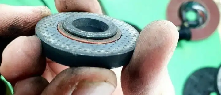 barkácsolás, biztonság, csiszolókorong, fémgyűrű, flex, flexkorong, helyes használat, how-to, lakatos, szerszám, szorítógyűrű, tippek, trükkök, vágókorong
