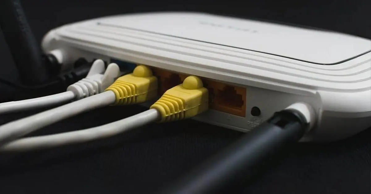 otthoni hálózat, router beállítás, router interferencia, router tippek, router túlmelegedés, Wi-Fi, Wi-Fi csatorna, Wi-Fi jel erősítés, Wi-Fi lefedettség, Wi-Fi router elhelyezése, Wi-Fi zavaró tényezők