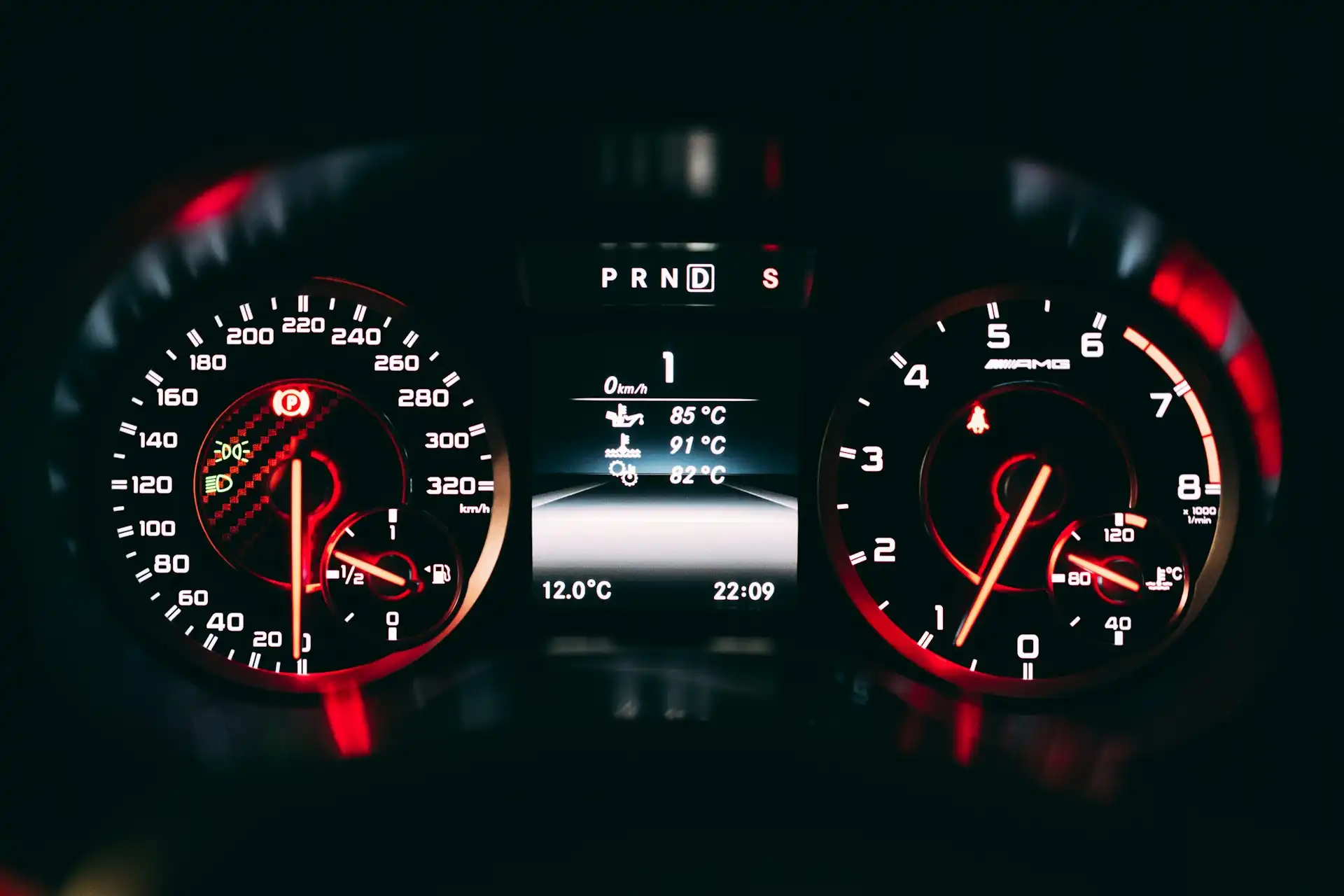 alacsony fordulatszám, benzinmotor, forgatónyomaték, koromlerakódás, magas fordulatszám, motor élettartam, motor fordulatszám, motorkímélés, optimális fordulatszám, vezetéstechnika