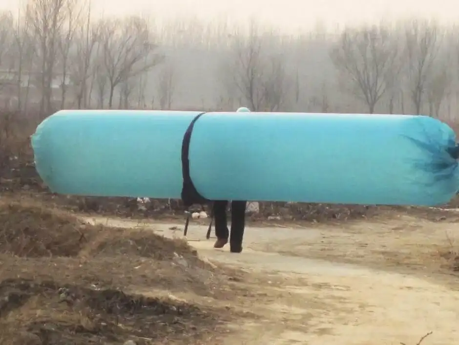 balesetek, égési sérülések, energia, energiaellátás, földgáz, gazdasági problémák, gázlopás, közművek, Pakisztán, polietilén zsákok, szegénység, társadalmi problémák, veszélyes szállítás