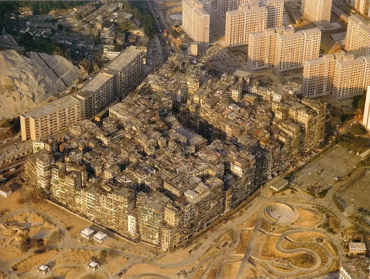 Enklávé, Építészet, Hongkong, Kowloon, Lebontás, népsűrűség, Popkultúra, társadalom, történelem, urbanisztika