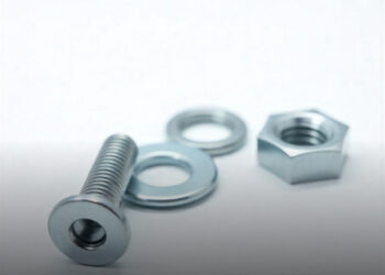 Miért szükséges az alátét az anya alatt?