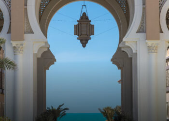 Egy nemzet, ahol a munkanélküliség ismeretlen fogalom, és a benzin olcsóbb, mint az ivóvíz