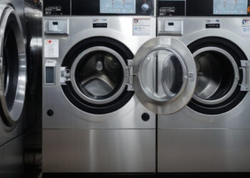 A mosógép ajtaja miért legyen mindig zárva?