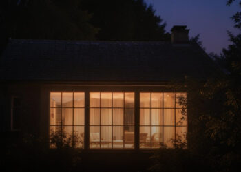 Holland ablakok titka: miért nincsenek függönyök a házakon?