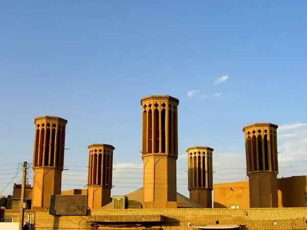 építészet, fenntarthatóság, hűtés, Irán, örökség, Perzsia, sivatag, szélfogó, technológia, történelem
