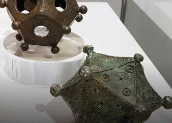 Ezek a tárgyak még a legnagyobb tudósokat is kihívás elé állítják