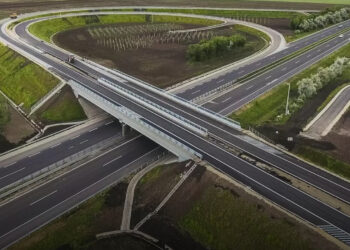 Kitérő vagy egyenes? Miért épülnek gyűrűk, ha lehetne közvetlen út is?