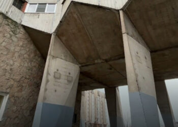 A szovjet építészet különlegessége: házak „lábakon”