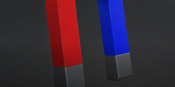 Mi található valójában a mágnes pólusai között?