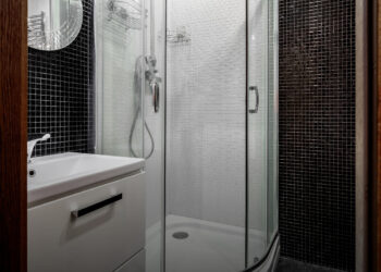 Miért nem szerelnék többé zuhanykabint a fürdőszobámba – és másnak sem ajánlom