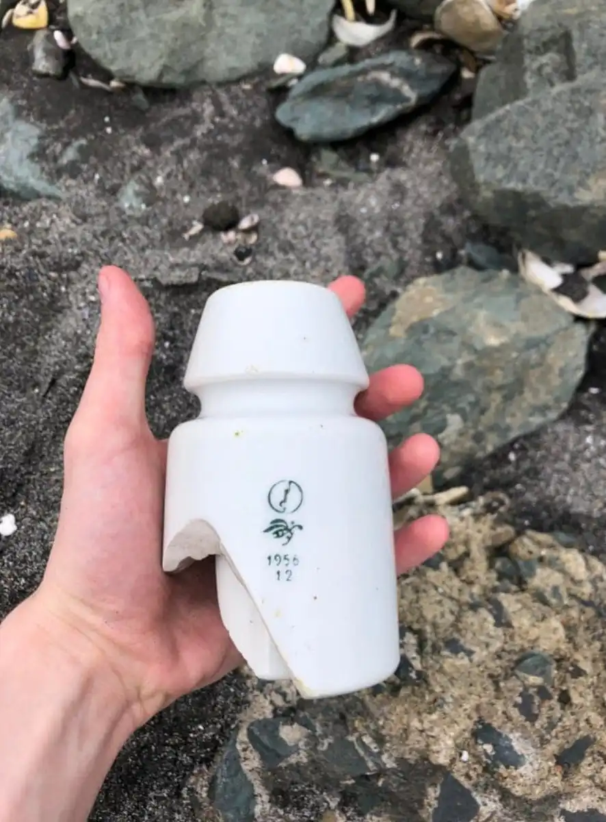 azonosítás, érdekesség, felfedezés, furcsaság, hétköznapok, kíváncsiság, megfejtés, meglepetés, rejtély, tárgyak