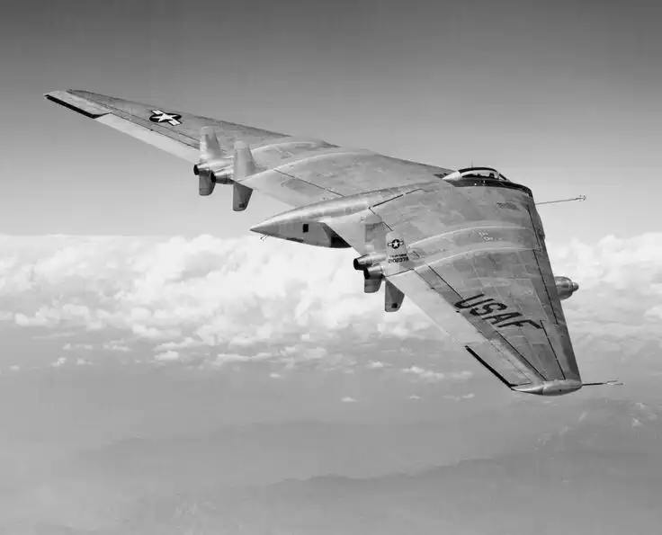 Aerodinamika, bombázó, haditechnika, innováció, jövő, lopakodó, Northrop, Prototípus, repülés, történelem