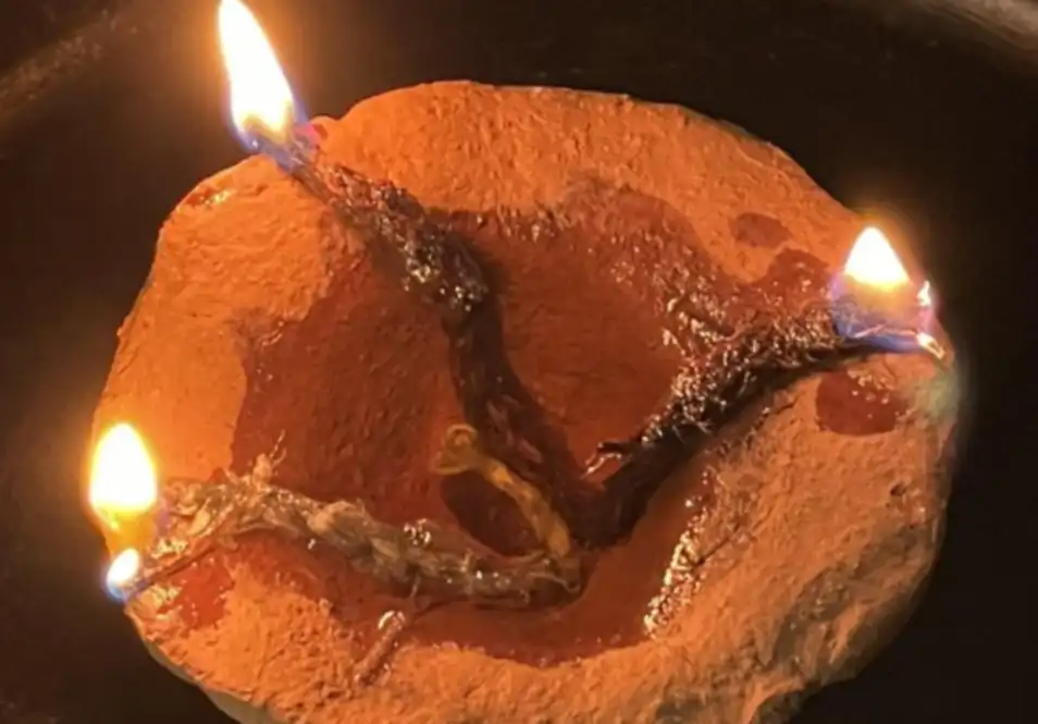 életmód, feltalálmányok, fény, középkor, optika, technológia, történelem, tudomány, várak, világítás