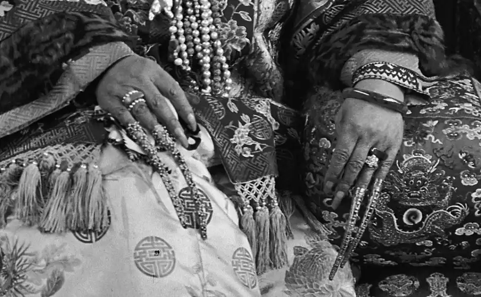 arisztokrácia, babona, divat, férfi, hagyomány, Kultúra, stílus, szimbólum, társadalom, történelem