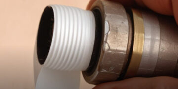 Hogyan használjunk teflon szalagot a szivárgásmentes csatlakozókért?