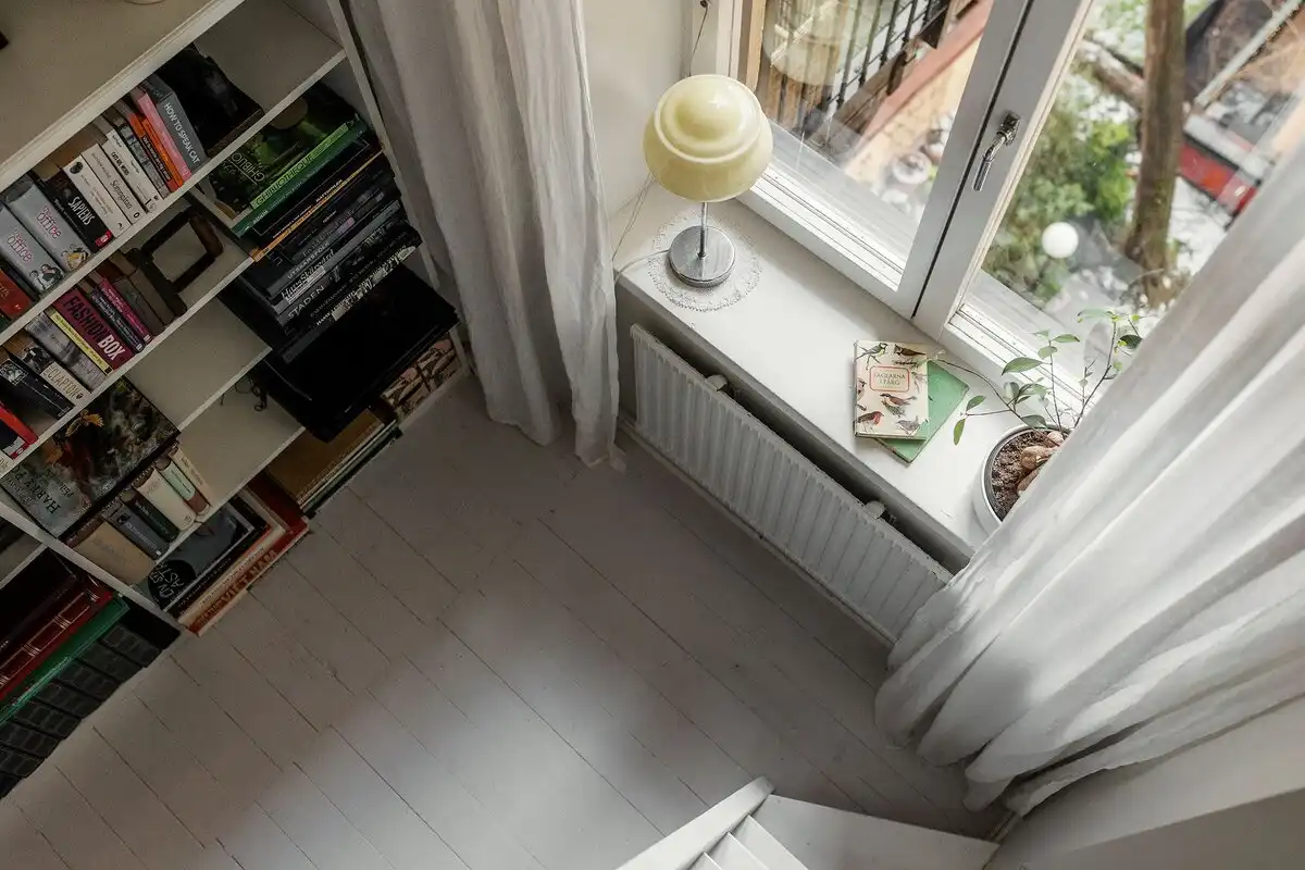 belsőépítészet, csempekályha, lakásbemutató, lakberendezés, retró, skandináv design, Stockholm, Svédország, történelmi lakás, vintage