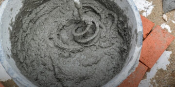 Kiderült: Ez történik, ha mosogatószert vagy folyékony szappant öntesz a betonba